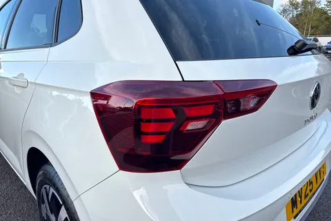 MV25VVT Volkswagen Polo 1.0 TSI Match 5dr **HEATED SEATS + FRONT SENSORS** Thumbnail #8