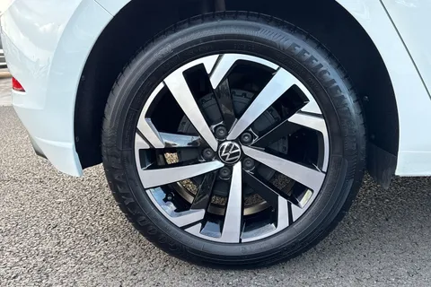 MV25VVT Volkswagen Polo 1.0 TSI Match 5dr **HEATED SEATS + FRONT SENSORS** Thumbnail #11