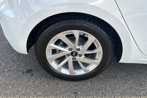  Audi A1 1.0 TFSI 30 Sport Sportback Euro 6 (s/s) 5dr Thumbnail #11