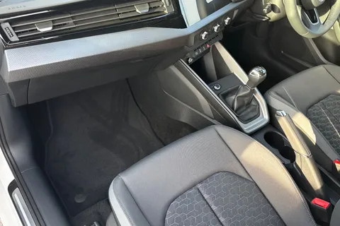  Audi A1 1.0 TFSI 30 Sport Sportback Euro 6 (s/s) 5dr Thumbnail #20