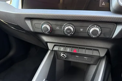  Audi A1 1.0 TFSI 30 Sport Sportback Euro 6 (s/s) 5dr Thumbnail #22