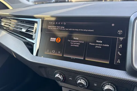  Audi A1 1.0 TFSI 30 Sport Sportback Euro 6 (s/s) 5dr Thumbnail #31