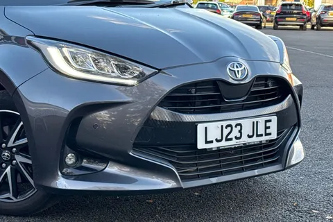 LJ23JLE Toyota Yaris 1.5 VVT-h Design E-CVT Euro 6 (s/s) 5dr Thumbnail #10