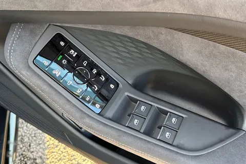 Audi A6 Avant 2.0 TDI Edition 1 S Tronic quattro Euro 6 (s/s) 5dr Thumbnail #18