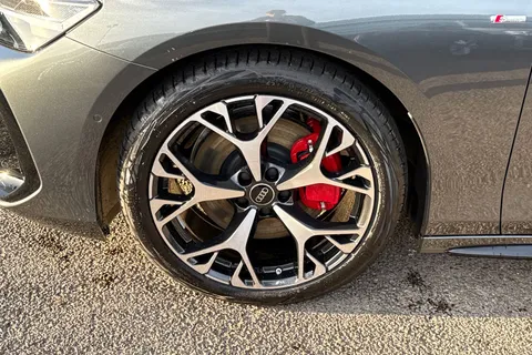 Audi A6 Avant 2.0 TDI Edition 1 S Tronic quattro Euro 6 (s/s) 5dr Thumbnail #23