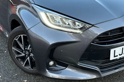 LJ23JLE Toyota Yaris 1.5 VVT-h Design E-CVT Euro 6 (s/s) 5dr Thumbnail #26