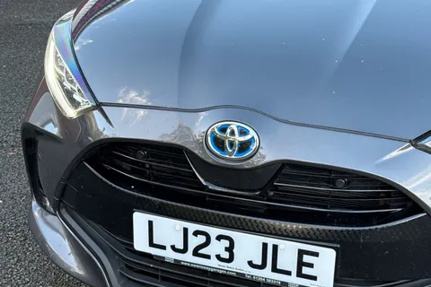 LJ23JLE Toyota Yaris 1.5 VVT-h Design E-CVT Euro 6 (s/s) 5dr Thumbnail #27