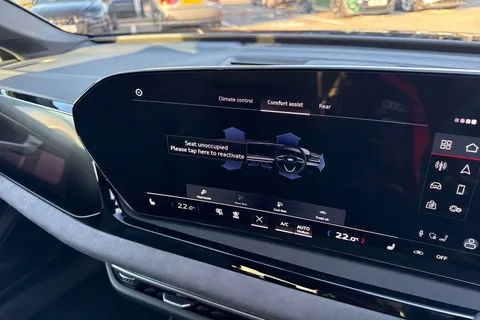 Audi A6 Avant 2.0 TDI Edition 1 S Tronic quattro Euro 6 (s/s) 5dr Thumbnail #52