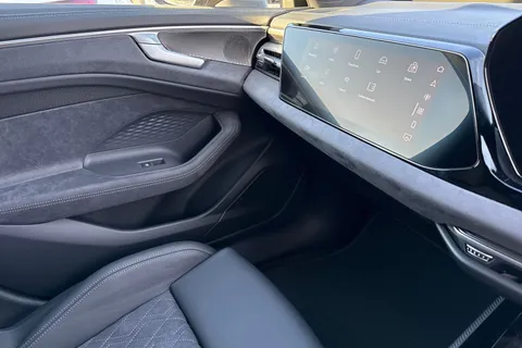 Audi A6 Avant 2.0 TDI Edition 1 S Tronic quattro Euro 6 (s/s) 5dr Thumbnail #59