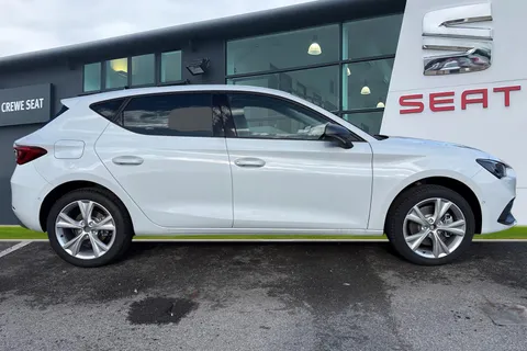 SEAT Leon 1.5 eHybrid 25.8kWh FR DSG Euro 6 (s/s) 5dr Thumbnail #4