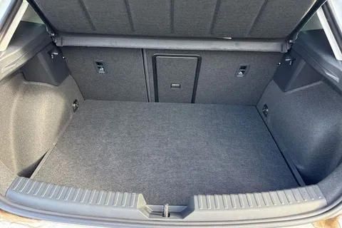 SEAT Leon 1.5 eHybrid 25.8kWh FR DSG Euro 6 (s/s) 5dr Thumbnail #7