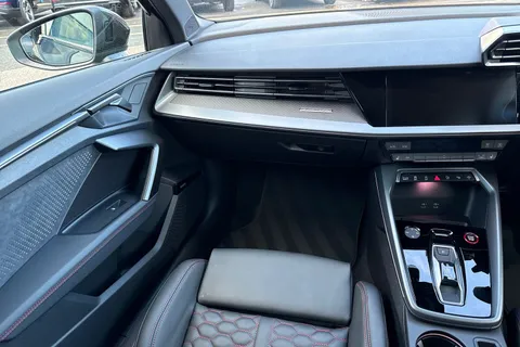  Audi RS 3 2.5 TFSI Carbon Vorsprung Sportback S Tronic quattro Euro 6 (s/s) 5dr Thumbnail #20