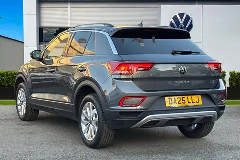 DA25LLJ Volkswagen T-Roc 1.5 TSI Match 5dr DSG | Rear Camera | App Connect Thumbnail #3
