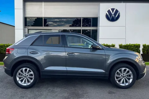 DA25LLJ Volkswagen T-Roc 1.5 TSI Match 5dr DSG | Rear Camera | App Connect Thumbnail #4