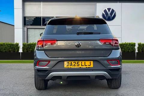 DA25LLJ Volkswagen T-Roc 1.5 TSI Match 5dr DSG | Rear Camera | App Connect Thumbnail #5
