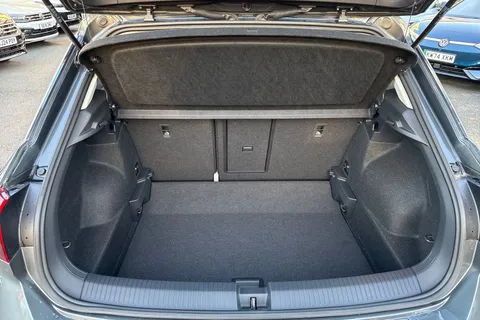 DA25LLJ Volkswagen T-Roc 1.5 TSI Match 5dr DSG | Rear Camera | App Connect Thumbnail #8