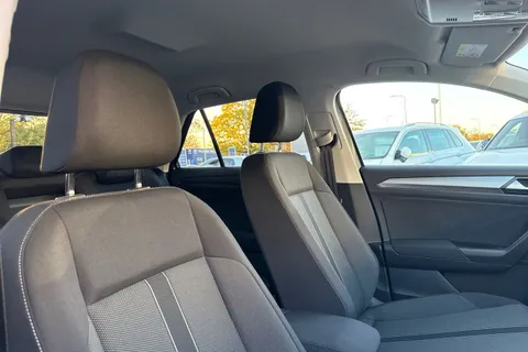 DA25LLJ Volkswagen T-Roc 1.5 TSI Match 5dr DSG | Rear Camera | App Connect Thumbnail #25