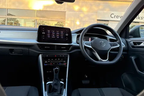 DA25LLJ Volkswagen T-Roc 1.5 TSI Match 5dr DSG | Rear Camera | App Connect Thumbnail #38