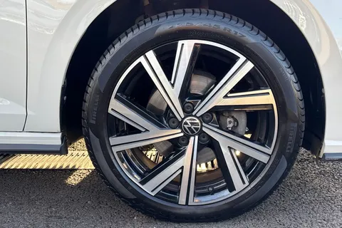 FG22HKP Volkswagen Polo 1.0 TSI 110 R-Line 5dr DSG **17' BERGAMO ALLOYS** Thumbnail #14