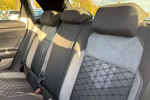 FG22HKP Volkswagen Polo 1.0 TSI 110 R-Line 5dr DSG **17' BERGAMO ALLOYS** Thumbnail #20