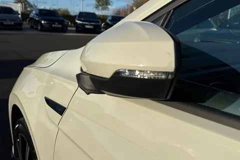 FG22HKP Volkswagen Polo 1.0 TSI 110 R-Line 5dr DSG **17' BERGAMO ALLOYS** Thumbnail #28