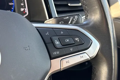 FG22HKP Volkswagen Polo 1.0 TSI 110 R-Line 5dr DSG **17' BERGAMO ALLOYS** Thumbnail #35