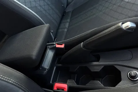 FG22HKP Volkswagen Polo 1.0 TSI 110 R-Line 5dr DSG **17' BERGAMO ALLOYS** Thumbnail #39