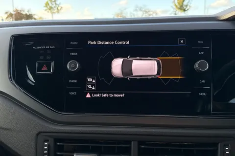 FG22HKP Volkswagen Polo 1.0 TSI 110 R-Line 5dr DSG **17' BERGAMO ALLOYS** Thumbnail #42