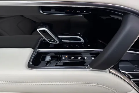  Land Rover Range Rover 3.0 D350 MHEV Autobiography Auto 4WD Euro 6 (s/s) 5dr Thumbnail #40