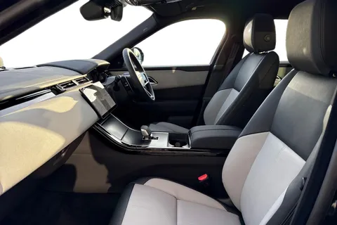 Land Rover Range Rover Velar 2.0 D200 MHEV Dynamic SE Auto 4WD Euro 6 (s/s) 5dr Thumbnail #4