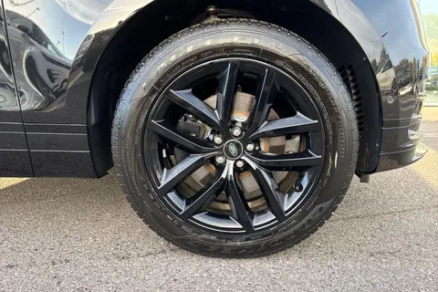 Land Rover Range Rover Velar 2.0 D200 MHEV Dynamic SE Auto 4WD Euro 6 (s/s) 5dr Thumbnail #9