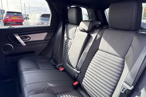 Land Rover Discovery Sport 2.0 D165 MHEV Dynamic SE Auto 4WD Euro 6 (s/s) 5dr Thumbnail #14