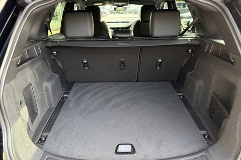 Land Rover Discovery Sport 2.0 D165 MHEV Dynamic SE Auto 4WD Euro 6 (s/s) 5dr Thumbnail #30