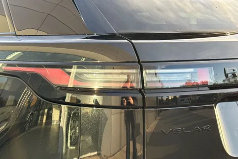 Land Rover Range Rover Velar 2.0 D200 MHEV Dynamic SE Auto 4WD Euro 6 (s/s) 5dr Thumbnail #31