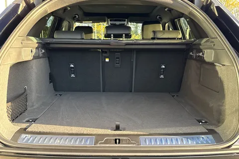 Land Rover Range Rover Velar 2.0 D200 MHEV Dynamic SE Auto 4WD Euro 6 (s/s) 5dr Thumbnail #32