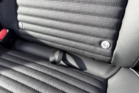 Land Rover Discovery Sport 2.0 D165 MHEV Dynamic SE Auto 4WD Euro 6 (s/s) 5dr Thumbnail #35