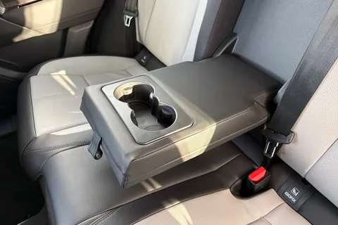 Land Rover Range Rover Velar 2.0 D200 MHEV Dynamic SE Auto 4WD Euro 6 (s/s) 5dr Thumbnail #37