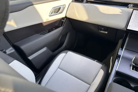 Land Rover Range Rover Velar 2.0 D200 MHEV Dynamic SE Auto 4WD Euro 6 (s/s) 5dr Thumbnail #39