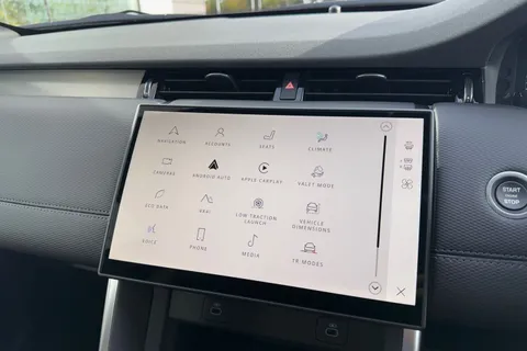 Land Rover Discovery Sport 2.0 D165 MHEV Dynamic SE Auto 4WD Euro 6 (s/s) 5dr Thumbnail #49