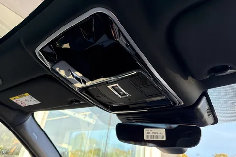 Land Rover Range Rover Velar 2.0 D200 MHEV Dynamic SE Auto 4WD Euro 6 (s/s) 5dr Thumbnail #58