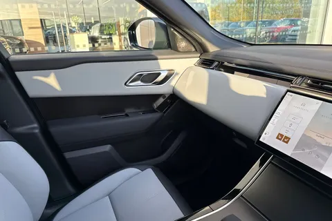 Land Rover Range Rover Velar 2.0 D200 MHEV Dynamic SE Auto 4WD Euro 6 (s/s) 5dr Thumbnail #60