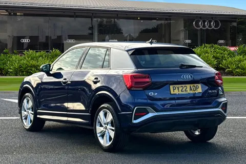 PY22AOP Audi Q2 S line 35 TFSI 150 PS 6-speed Thumbnail #3