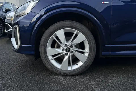 PY22AOP Audi Q2 S line 35 TFSI 150 PS 6-speed Thumbnail #10