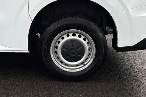 BV25SFJ Volkswagen Transporter Commerce Plus 2.0 TDI 110 PS 6sp Manual Thumbnail #13