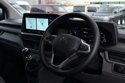 BV25SDX Volkswagen Transporter Commerce Plus 2.0 TDI 110 PS 6sp Manual Thumbnail #19