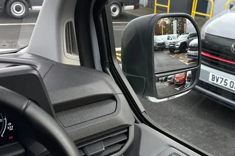 BV25SFJ Volkswagen Transporter Commerce Plus 2.0 TDI 110 PS 6sp Manual Thumbnail #22