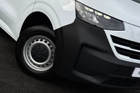 BV25SFJ Volkswagen Transporter Commerce Plus 2.0 TDI 110 PS 6sp Manual Thumbnail #30