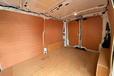 BV25SFJ Volkswagen Transporter Commerce Plus 2.0 TDI 110 PS 6sp Manual Thumbnail #44