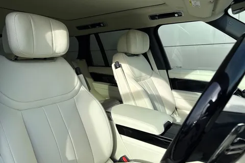 Land Rover Range Rover 3.0 P460e 38.2kWh Autobiography Auto 4WD Euro 6 (s/s) 5dr Thumbnail #11