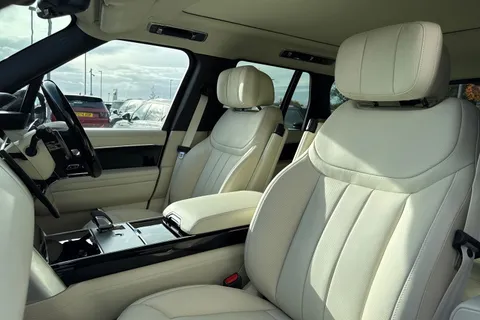 Land Rover Range Rover 3.0 P460e 38.2kWh Autobiography Auto 4WD Euro 6 (s/s) 5dr Thumbnail #12